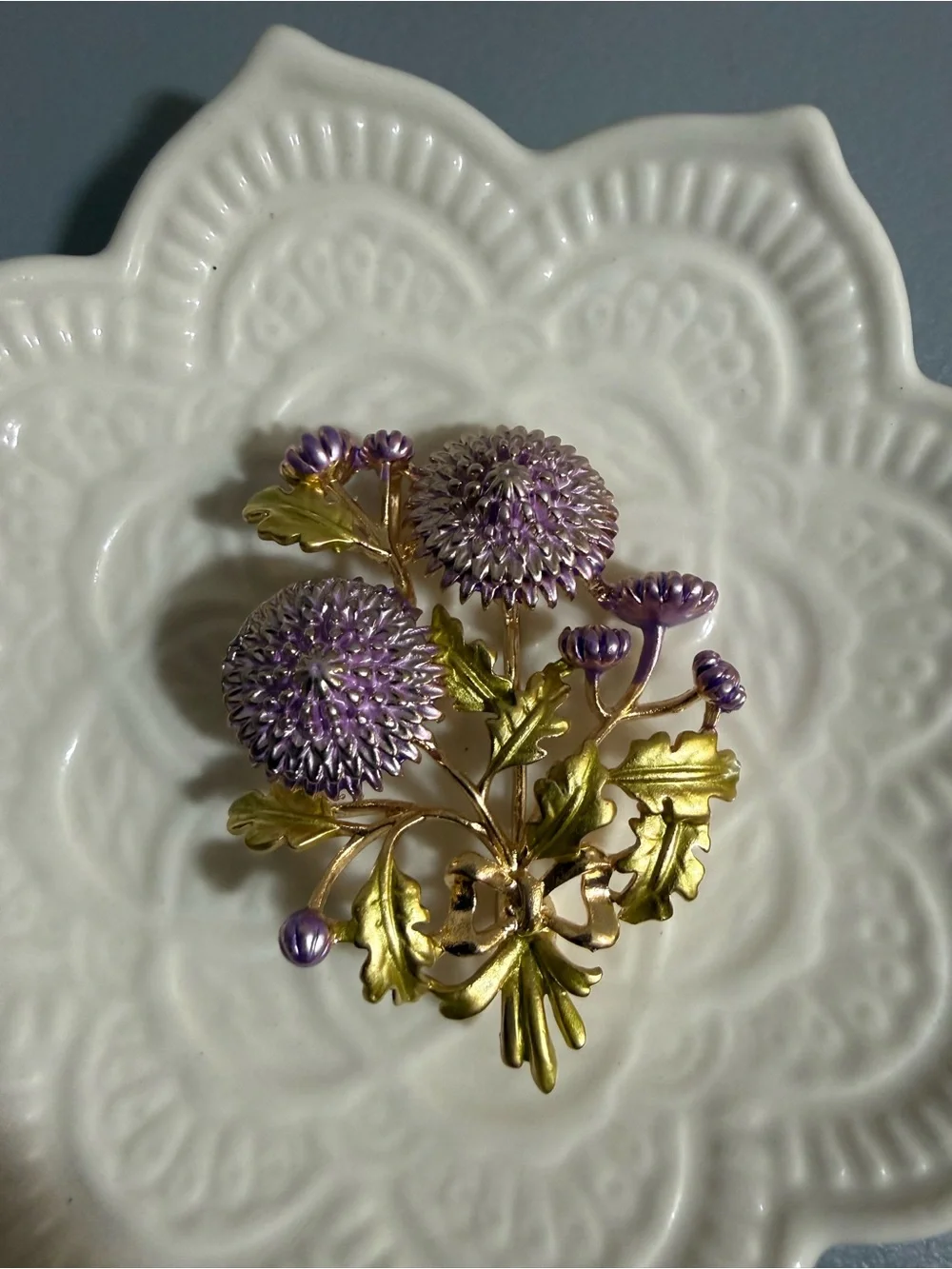 vintage Thistle Flower floral enamel brooch bouquet of Pink Thistle gold-tone